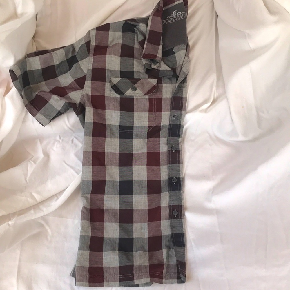 Men’s Croft & Barrow quick dry shirt
